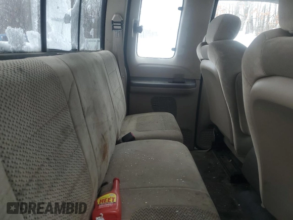 2001 Ford F-350 XL with VIN 1FTSX31S51EB17955, listed as a Copart auction lot 82145044 with 128,289 mi miles and Salvage Title. Bid and sale history available at DreamBid. Image 10.