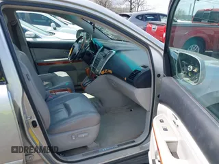 2004 Lexus RX with VIN 2T2GA31U64C016581, listed as a IAAI auction lot 41944766 with 258,250 mi miles. Bid and sale history available at carsss.com. Image 5.