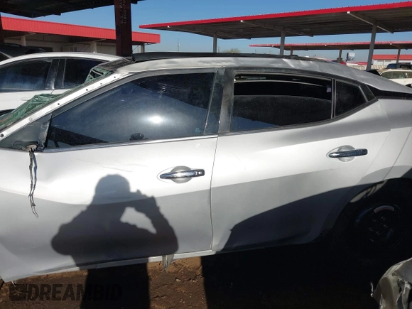 2019 Nissan Maxima Platinum z VIN 1N4AA6AV6KC363764, wystawiony jako IAAI lot #41506203 z przebiegiem 92 415 mil mil oraz . Historia ofert i sprzedaży dostępna na DreamBid. Obrazek 15.