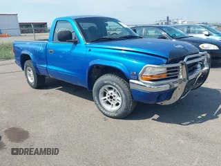 1998 Dodge Dakota SLT with VIN 1B7FL26X8WS651715, listed as a IAAI auction lot 42665446 with Not provided miles and . Bid and sale history available at DreamBid. Image 1.