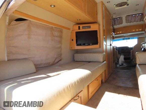2009 Ford Econoline Cargo with VIN 1FDSE34L29DA17433, listed as a Copart auction lot 50224975 with 53,860 mi miles and Salvage Title. Bid and sale history available at DreamBid. Image 6.