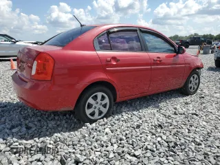 2011 Hyundai Accent GLS z VIN KMHCN4AC6BU621572, wystawiony jako Copart lot #57753025 z przebiegiem 108 395 mil mil oraz Szkoda całkowita • Salvage title. Historia ofert i sprzedaży dostępna na DreamBid. Obrazek 3.