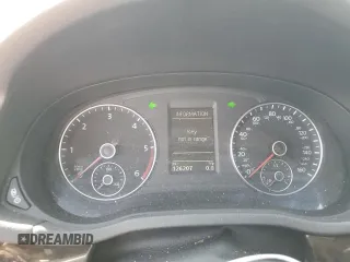 2015 Volkswagen Passat SEL Premium z VIN 1VWCV7A37FC072477, wystawiony jako Copart lot #53499125 z przebiegiem 126 207 mil mil oraz Szkoda całkowita • Salvage title. Historia ofert i sprzedaży dostępna na DreamBid. Obrazek 9.