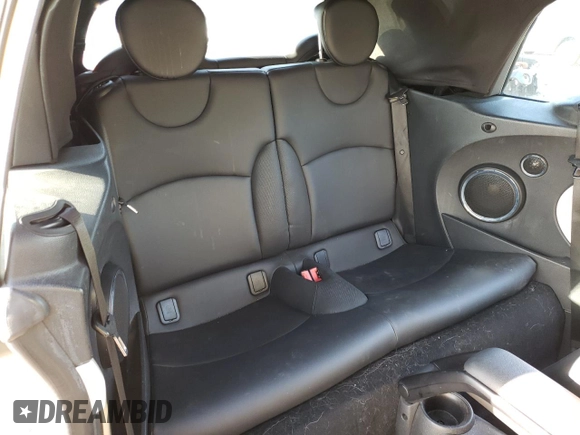 2012 MINI Convertible с VIN WMWZN3C52CT133828, выставлен на аукционе Copart как лот 89387935 с пробегом 106 567 миль миль и Списание • Salvage title. История ставок и продаж доступна на DreamBid. Изображение 10.