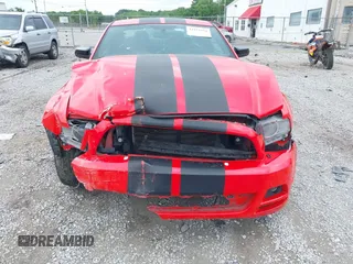 2014 Ford Mustang V6 с VIN 1ZVBP8AM7E5276865, выставлен на аукционе IAAI как лот 42151554 с пробегом 111 460 миль миль и . История ставок и продаж доступна на DreamBid. Изображение 12.
