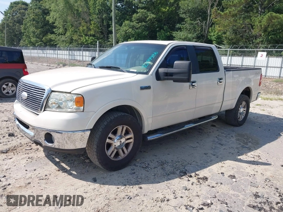 2007 Ford F-150 XLT z VIN 1FTPW14V97FA04872, wystawiony jako IAAI lot #42699936 z przebiegiem 143 060 mil mil oraz . Historia ofert i sprzedaży dostępna na DreamBid. Obrazek 2.