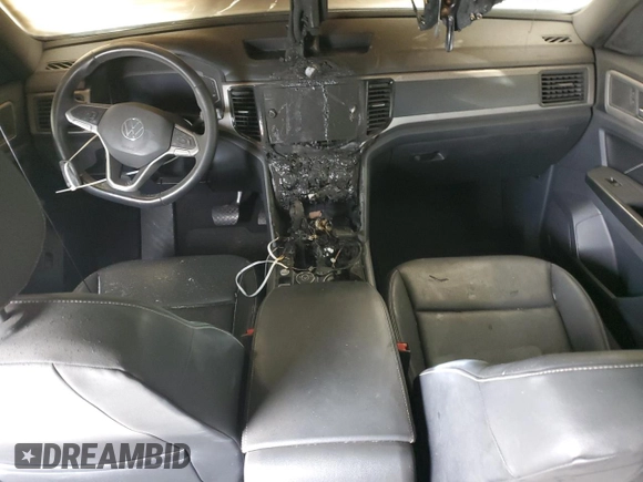 2020 Volkswagen Atlas SEL with VIN 1V2MC2CAXLC205660, listed as a Copart auction lot 45706535 with Not provided miles and Salvage title. Bid and sale history available at DreamBid. Image 8.