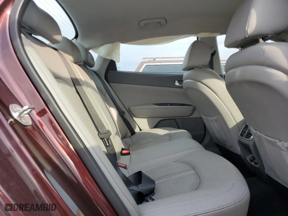 2017 Kia Optima EX with VIN 5XXGU4L38HG153056, listed as a Copart auction lot 46900665 with 82,990 mi miles and Salvage Title. Bid and sale history available at carsss.com. Image 10.
