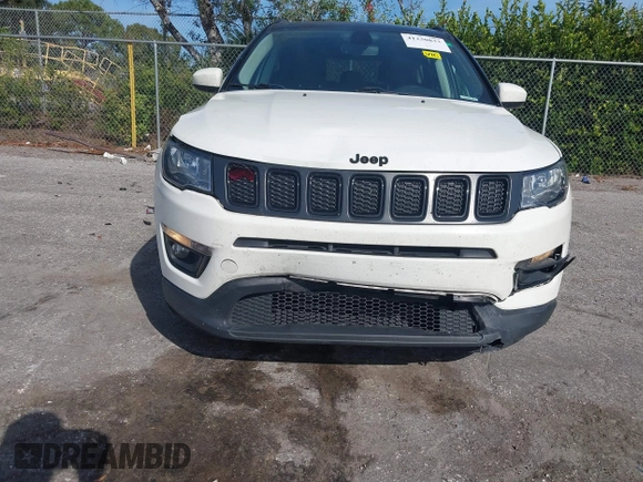 2019 Jeep Compass Latitude z VIN 3C4NJCBB7KT743456, wystawiony jako IAAI lot #41230833 z przebiegiem 125 340 mil mil oraz . Historia ofert i sprzedaży dostępna na DreamBid. Obrazek 6.