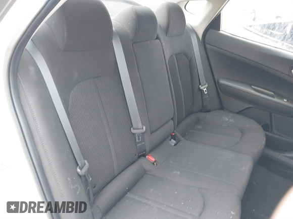 2019 Kia Optima LX with VIN 5XXGT4L36KG352553, listed as a IAAI auction lot 41527076 with 70,282 mi miles. Bid and sale history available at carsss.com. Image 8.