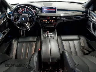2018 BMW X5 M z VIN 5YMKT6C56J0Y83959, wystawiony jako Copart lot #58057203 z przebiegiem 38 288 mil mil oraz . Historia ofert i sprzedaży dostępna na DreamBid. Obrazek 8.