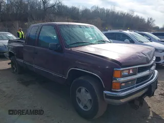 1997 Chevrolet Silverado 1500 with VIN 2GCEK19R5V1158174, listed as a IAAI auction lot 41461174 with 213,141 mi miles and . Bid and sale history available at DreamBid. Image 1.
