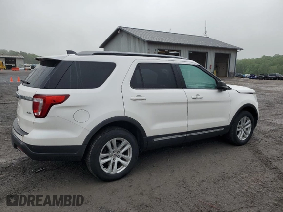 2018 Ford Explorer XLT с VIN 1FM5K8D87JGA16943, выставлен на аукционе Copart как лот 57032645 с пробегом 63 752 миль миль и Списание • Salvage title. История ставок и продаж доступна на DreamBid. Изображение 3.