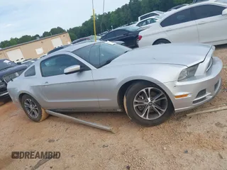 2014 Ford Mustang V6 с VIN 1ZVBP8AM4E5302273, выставлен на аукционе IAAI как лот 42288143 с пробегом 192 690 миль миль и . История ставок и продаж доступна на DreamBid. Изображение 13.