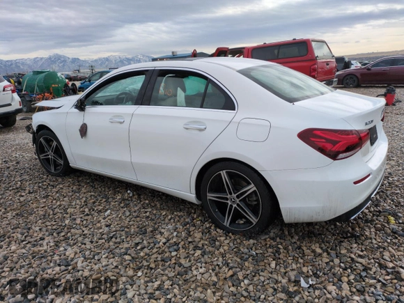 2021 Mercedes-Benz A 220 z VIN W1K3G4FB5MJ295398, wystawiony jako Copart lot #85336954 z przebiegiem Nie podano mil oraz Szkoda całkowita • Salvage title. Historia ofert i sprzedaży dostępna na DreamBid. Obrazek 2.