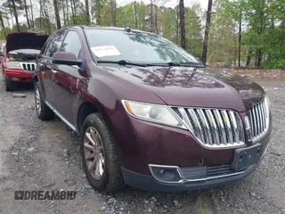 2011 Lincoln MKX with VIN 2LMDJ6JK2BBJ20787, listed as a IAAI auction lot 41974950 with 151,719 mi miles. Bid and sale history available at carsss.com. Image 1.