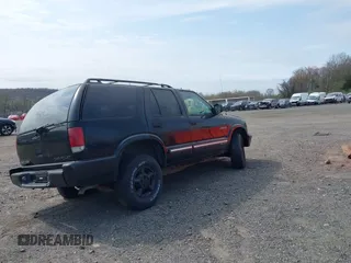 2000 Chevrolet Blazer LT с VIN 1GNDT13W8Y2381912, выставлен на аукционе IAAI как лот 42083991 с пробегом 69 983 миль миль и . История ставок и продаж доступна на DreamBid. Изображение 4.
