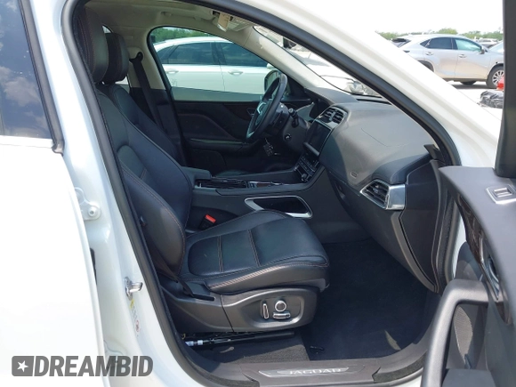 2020 Jaguar F-Pace 25t Prestige z VIN SADCK2FXXLA622776, wystawiony jako IAAI lot #42149737 z przebiegiem 42 269 mil mil oraz . Historia ofert i sprzedaży dostępna na DreamBid. Obrazek 5.