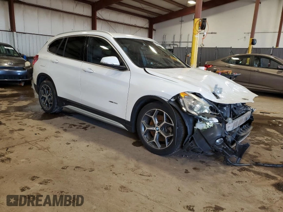 2017 BMW X1 xDrive28i with VIN WBXHT3C36H5F76388, listed as a Copart auction lot 48435305 with 51,841 mi miles and Salvage title. Bid and sale history available at DreamBid. Image 4.