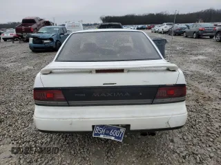 1990 Nissan Maxima z VIN JN1HJ01P4LT450350, wystawiony jako Copart lot #45054615 z przebiegiem 225 239 mil mil oraz Tytuł czysty. Historia ofert i sprzedaży dostępna na DreamBid. Obrazek 6.