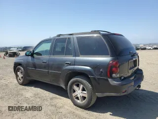 2005 Chevrolet TrailBlazer LT with VIN 1GNDT13S652167235, listed as a Copart auction lot 55501835 with 220,698 mi miles and Clean Title. Bid and sale history available at DreamBid. Image 2.
