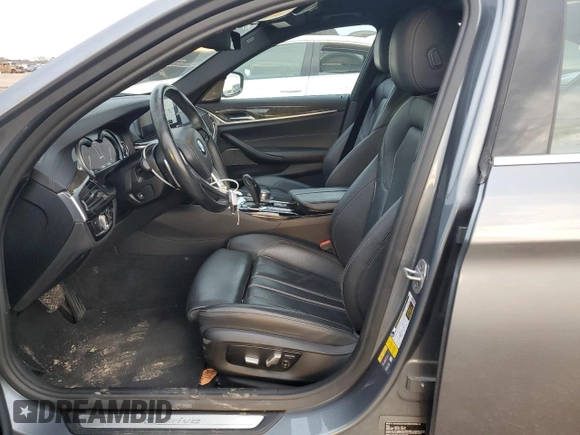 2018 BMW 5 Series 530e xDrive with VIN WBAJB1C57JG624122, listed as a Copart auction lot 45330575 with 54,378 mi miles and Salvage Title. Bid and sale history available at carsss.com. Image 7.