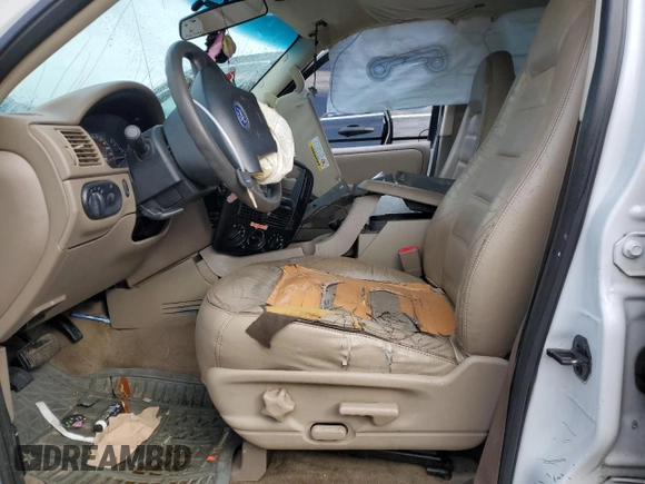2002 Ford Explorer XLT z VIN 1FMDU73E12ZA53063, wystawiony jako Copart lot #72419674 z przebiegiem Nie podano mil oraz Nie do naprawy • Non repairable. Historia ofert i sprzedaży dostępna na DreamBid. Obrazek 7.