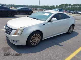 2012 Cadillac CTS Premium z VIN 1G6DP1E3XC0108543, wystawiony jako IAAI lot #42413547 z przebiegiem 80 570 mil mil oraz . Historia ofert i sprzedaży dostępna na DreamBid. Obrazek 2.