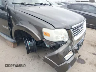 2008 Ford Explorer Limited с VIN 1FMEU65868UA74468, выставлен на аукционе IAAI как лот 42195265 с пробегом 134 272 миль миль и . История ставок и продаж доступна на DreamBid. Изображение 6.