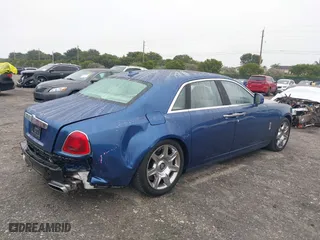 2011 Rolls-Royce Ghost with VIN SCA664S55BUX49548, listed as a IAAI auction lot 41395054 with 17,710 mi miles. Bid and sale history available at carsss.com. Image 4.