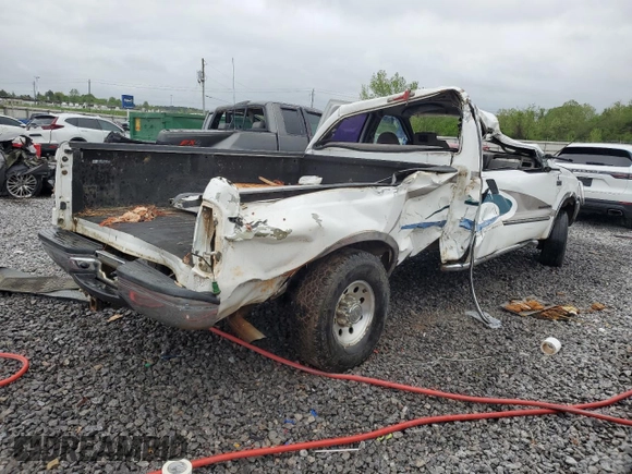 2000 Ford F-250 XL with VIN 1FTNW21F0YED33588, listed as a Copart auction lot 52149285 with 193,846 mi miles and Non repairable. Bid and sale history available at DreamBid. Image 3.