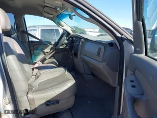 2005 Dodge Ram 1500 SLT with VIN 1D7HU18D85J528025, listed as a IAAI auction lot 41866142 with 309,127 mi miles. Bid and sale history available at carsss.com. Image 5.