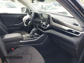 2021 Toyota Highlander L with VIN 5TDZZRAH1MS519762, listed as a IAAI auction lot 42039810 with 44,832 mi miles and . Bid and sale history available at DreamBid. Image 5.