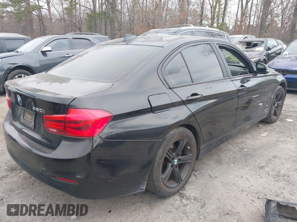 2018 BMW 3 Series 320i with VIN WBA8E1G51JNU91319, listed as a IAAI auction lot 41690084 with 67,609 mi miles. Bid and sale history available at carsss.com. Image 4.