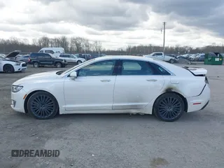 2018 Lincoln MKZ Reserve с VIN 3LN6L5FC3JR608429, выставлен на аукционе IAAI как лот 42043559 с пробегом 185 745 миль миль и . История ставок и продаж доступна на DreamBid. Изображение 14.
