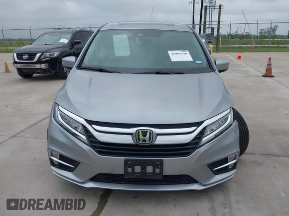 2019 Honda Odyssey Touring with VIN 5FNRL6H89KB045003, listed as a IAAI auction lot 41965310 with 69,043 mi miles. Bid and sale history available at carsss.com. Image 12.