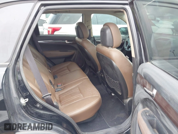 2012 Kia Sorento EX with VIN 5XYKU4A2XCG284563, listed as a IAAI auction lot 41753526 with 206,900 mi miles. Bid and sale history available at carsss.com. Image 8.