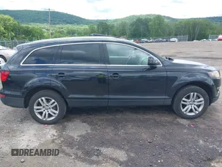 2009 Audi Q7 with VIN WA1AY74L19D016945, listed as a IAAI auction lot 39480989 with 149,769 mi miles and . Bid and sale history available at DreamBid. Image 13.