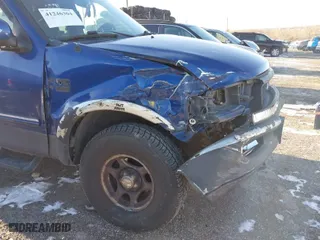 1998 Ford F-150 Standard with VIN 1FTZX18WXWNB31384, listed as a IAAI auction lot 41246304 with 163,877 mi miles. Bid and sale history available at carsss.com. Image 6.