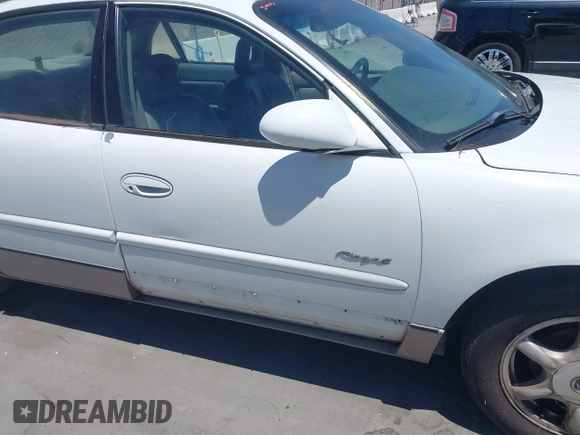 2000 Buick Regal GS с VIN 2G4WF5510Y1189915, выставлен на аукционе IAAI как лот 42689407 с пробегом Не указан миль и . История ставок и продаж доступна на DreamBid. Изображение 15.