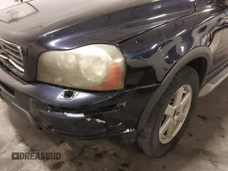 2007 Volvo XC90 I6 with VIN YV4CZ982671353700, listed as a IAAI auction lot 42011095 with 201,566 mi miles and . Bid and sale history available at DreamBid. Image 19.