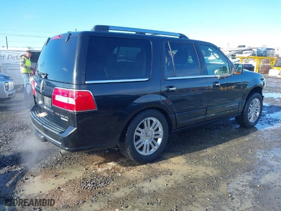 2010 Lincoln Navigator with VIN 5LMJJ2J59AEJ09125, listed as a IAAI auction lot 41549793 with 201,502 mi miles. Bid and sale history available at carsss.com. Image 4.