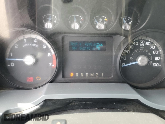 2013 Ford F-250 XL with VIN 1FTBF2A62DEA33905, listed as a Copart auction lot 54622635 with 362,145 mi miles and Clean Title. Bid and sale history available at DreamBid. Image 9.