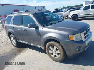 2011 Ford Escape Limited z VIN 1FMCU0EG0BKA15303, wystawiony jako IAAI lot #42565479 z przebiegiem 226 675 mil mil oraz . Historia ofert i sprzedaży dostępna na DreamBid. Obrazek 1.