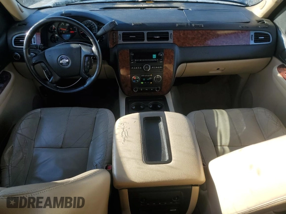 2008 Chevrolet Avalanche LT w/3LT with VIN 3GNFK123X8G172777, listed as a Copart auction lot 87020894 with 204,825 mi miles and Salvage Title. Bid and sale history available at carsss.com. Image 8.