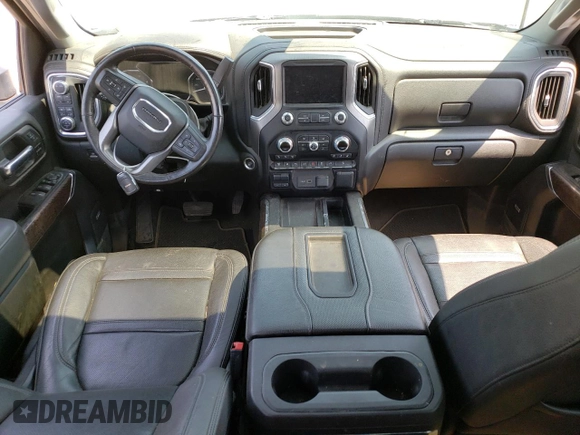 2020 GMC Sierra 3500HD Denali z VIN 1GT49WEY2LF317238, wystawiony jako Copart lot #61554414 z przebiegiem Nie podano mil oraz Szkoda całkowita • Salvage title. Historia ofert i sprzedaży dostępna na DreamBid. Obrazek 8.