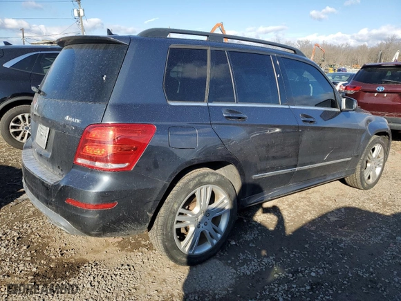 2013 Mercedes-Benz GLK-Class GLK 350 with VIN WDCGG8JBXDG126253, listed as a Copart auction lot 47227115 with 141,834 mi miles and Salvage Title. Bid and sale history available at carsss.com. Image 3.