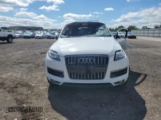 2015 Audi Q7 Premium Plus with VIN WA1LGAFE6FD029046, listed as a Copart auction lot 57629135 with 116,962 mi miles and Salvage title. Bid and sale history available at DreamBid. Image 5.
