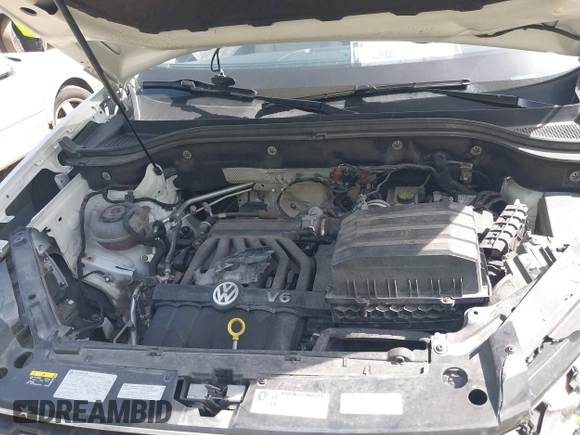 2019 Volkswagen Atlas SEL Premium with VIN 1V2NR2CA4KC612472, listed as a IAAI auction lot 42095556 with 98,397 mi miles and . Bid and sale history available at DreamBid. Image 10.