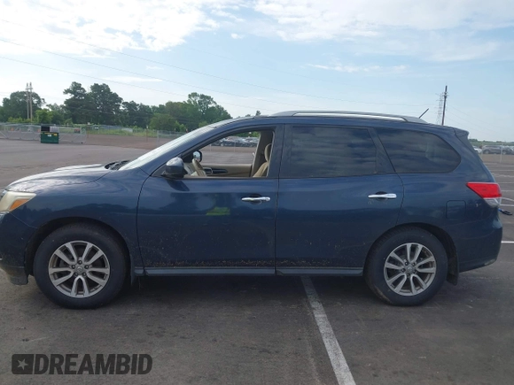 2015 Nissan Pathfinder Platinum with VIN 5N1AR2MN9FC614222, listed as a IAAI auction lot 42679882 with 178,779 mi miles and . Bid and sale history available at DreamBid. Image 14.